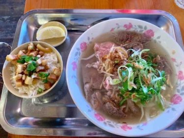 【ベトナム料理 アオババ】福山で本格ベトナム料理をSNS映えするカラフルな店内でいただけちゃうお店。