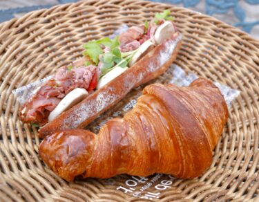 【ベーカリーエグゾセ】岡山市南区千鳥町にパン屋がオープン！ペットと楽しめるテラス席もあり♪